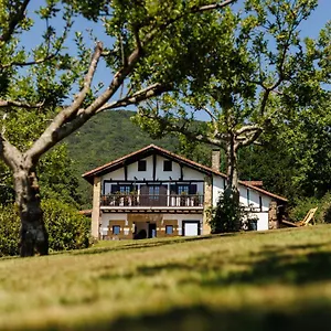 Arotzenea Séjour à la campagne